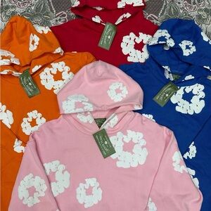 Stylish Men's Hooded Sweatshirt by Urban Outfitters